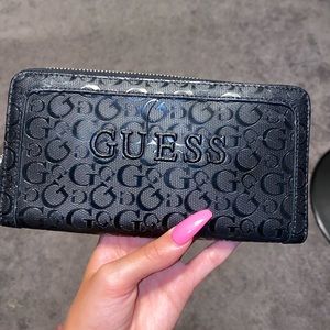 Guess Wallet